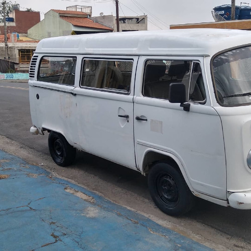 Volkswagen Kombi 1999 1.6 Carat 3p Gasolina