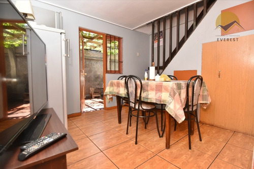 Se Vende Casa, 6 Dormitorios 2 Baños, Comuna San Ramón.