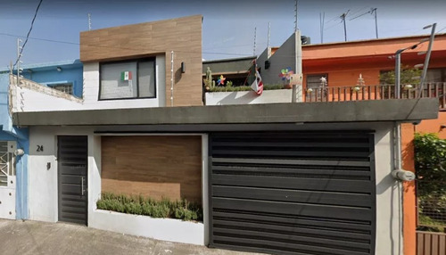 Venta De Casa En Remate Bancario En Coyoacan, Gran Oportunidad
