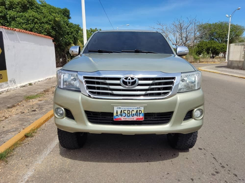 Imagen 2 de 14 de Toyota Hilux Kavak