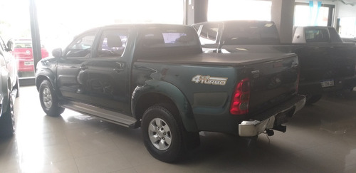 Toyota Hilux 3.0 Srv Aut 4x4. Año 2005