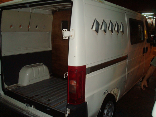 Besta,trafic,kombi,ducato Caminhonete Furgao Cargomotor Ruim
