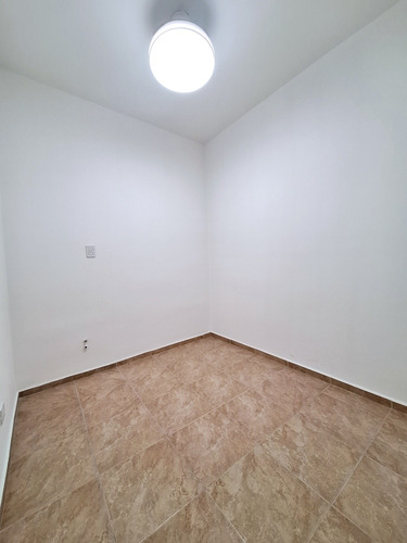 Se Alquila Espacio Para Consultorios/oficinas/estética
