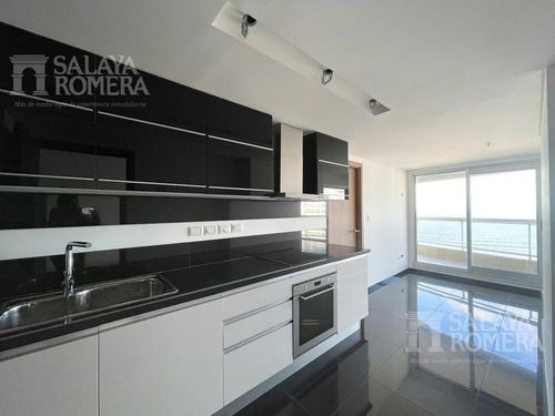 Imagen 4 de 24 de Venta Departamento - 3 Dormitorios 2 Baños Toilette Servicio Completo - Punta Del Este - Playa Brava - Ref:4414033