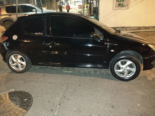 Imagem 3 de 8 de Peugeot 206 2006 1.4 Presence Flex 3p