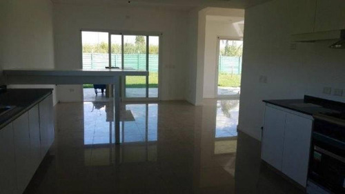 Imagen 5 de 9 de Casa A Estrenar En Castaños!!