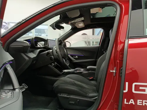Peugeot E 2008 2025