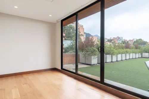 Apartamento En Arriendo En Los Rosales. Cod A23609