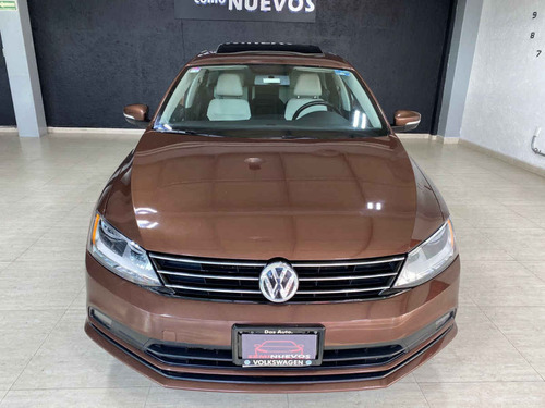Imagen 2 de 15 de Volkswagen Jetta 2016 4p Sportline L5/2.5 Aut