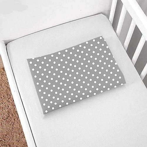 Kit 2 Fronhas De Berço Simples 30cmx40cm Bainha 200 Fios Cor Liso Poá Cinza