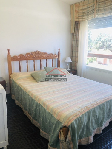 Confortable Apartamento En Aidy Grill!!! De 1 Dormitorio, Baño, Cocina, Living-comedor Y Cochera Techada. Consulte !!!!!!!- Ref: 5300