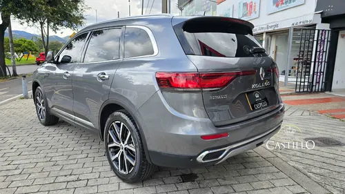 Renault Koleos 2.5 Intens 4X4 Bose