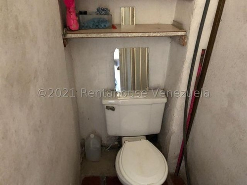 Imagen 18 de 18 de Casa Comercial Centro Barquisimeto, Todos Los Servicios, Excelente Ubicación, Para Uso Comercial O Residencia. Inf. 0424-5620928 Flex 22-11804 Z25