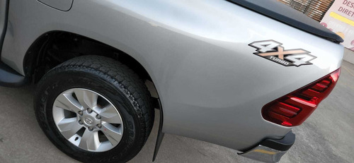 Imagem 11 de 14 de Toyota Hilux Cabine Dupla 2.8 Tdi Cd Sr 4x4 (aut)