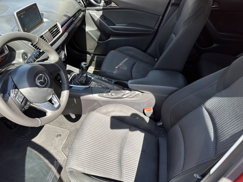 Mazda 3 Hatchback 2016 Itouring