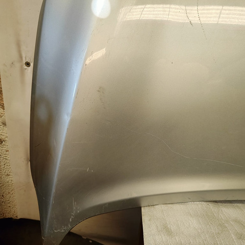 Cofre Con Detalle Kia Sorento 2016-2020 Plata (Usado)