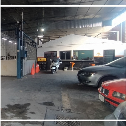 Imagen 3 de 4 de Galpón Con Oficinas Para Taller Mecánico En Montecristo.