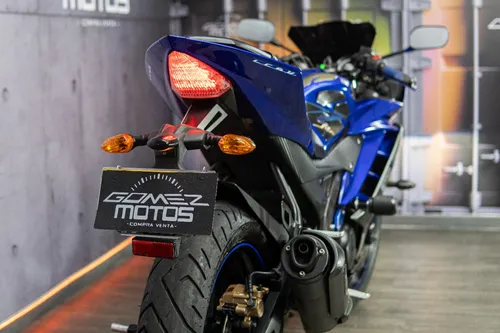 Yamaha R15 2018