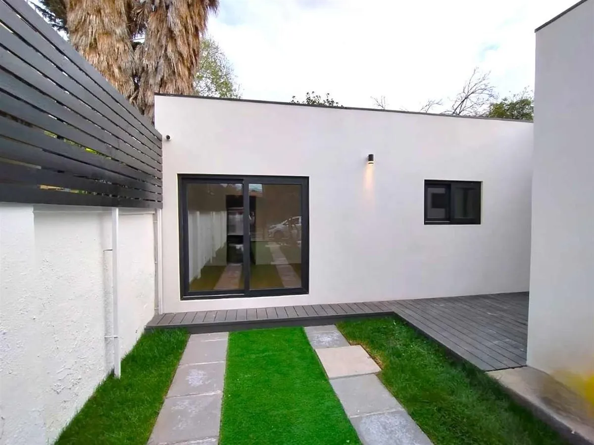 Imagen 2 de 26 de Casa En Venta De 4 Dorm. En Ñuñoa