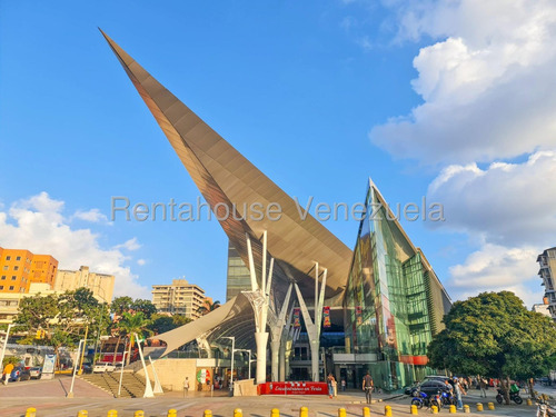 Local Comercial En Alquiler En Millenium Mall Dois Caminos