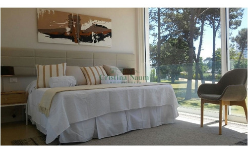 Casa Nueva En Boulevard Park- Ref: 18502