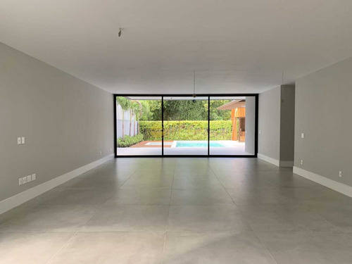 Imagem 8 de 15 de Casa Em Condomínio-à Venda-barra Da Tijuca-rio De Janeiro - Ebcn50222