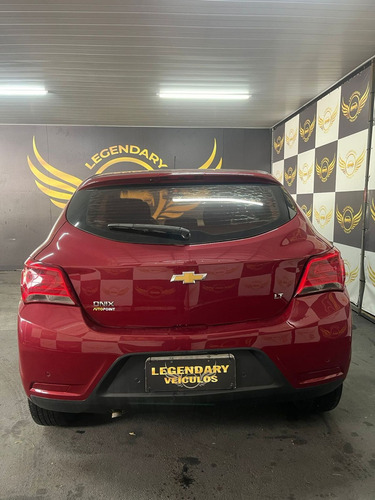 Chevrolet Onix HATCH LT 1.0 8V FlexPower 5p Mec.