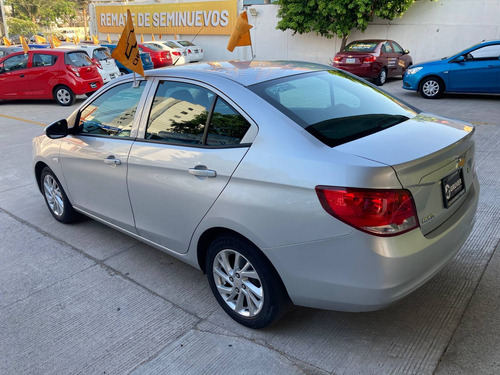 Imagen 5 de 14 de Chevrolet Aveo 2019 1.5 Lt At