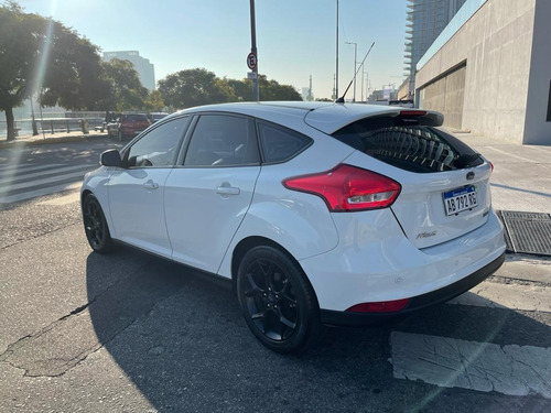Imagen 3 de 11 de Ford Focus Iii 2.0 Se Plus At6 2017