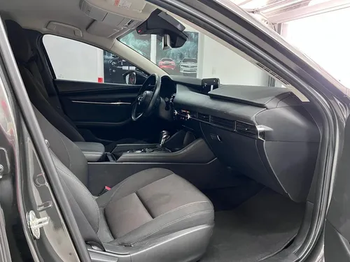 Mazda 3 Touring AT 2.0 2022