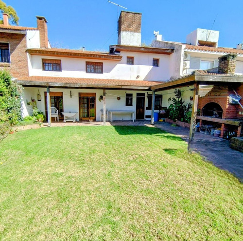 Casa  En Venta Ubicado En La Horqueta, San Isidro, G.b.a. Zona Norte