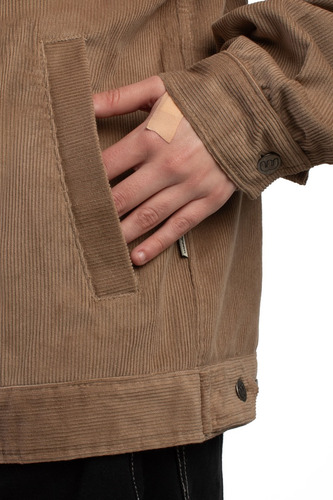 Imagen 5 de 7 de Campera Woodoo Coupe Cord -beige