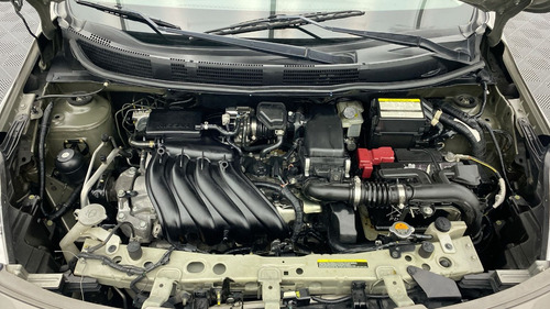 Nissan Versa 1.6 Advance