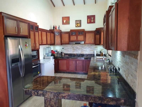 Imagen 4 de 14 de Gabriel Rivas Vende Casa En Urb. Safary Club Libertador San Diego Cod: Mac-631