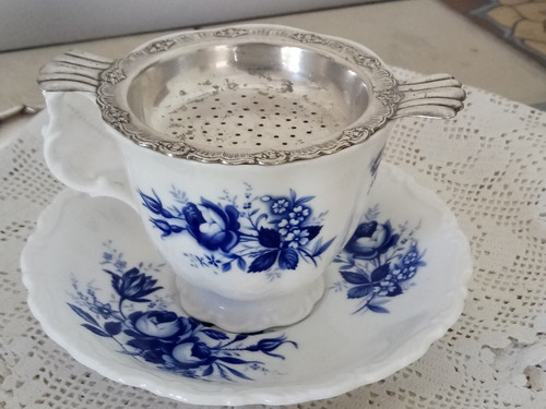 Antiguo Colador De Té Con Base