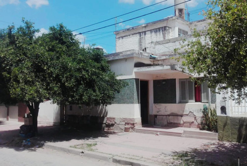 Venta Casa A Refaccionar Barrio Colon