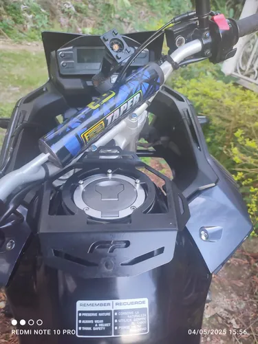 Honda Xre 300 Con Accesorios Y Como Nueva, Poco Uso.