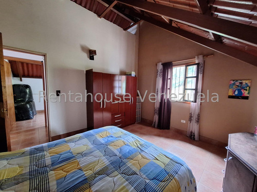 Terreno En Venta En La Colonia Tovar Cda 25-5824 Yf