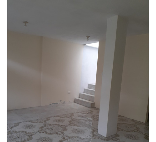 Imagen 5 de 23 de Vendo Casa Independiente Con Opcion A Construir Otros Pisos, Calle Principal, Norte De Quito Carapungo