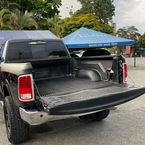 Dodge. Ram 2500