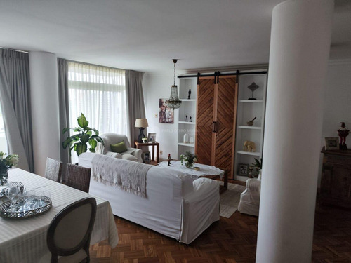 Villa Biarritz, 3 Dormitorios Con Garage.