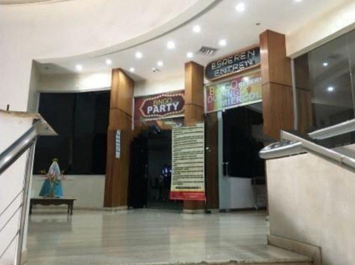 Venta De Lujoso Local Comercial En Porlamar Isla De Margarita. (f.r)