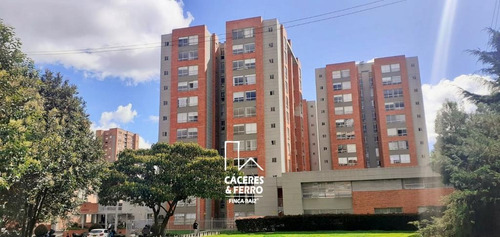 Imagen 1 de 17 de Apartamento En Venta En Bogotá La Alameda. Cod 23258
