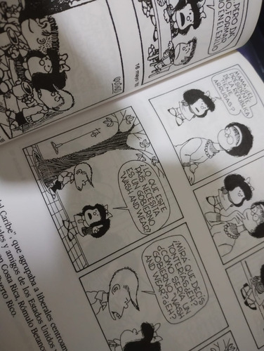 Livro Em Quadrinhos Mafalda Quino