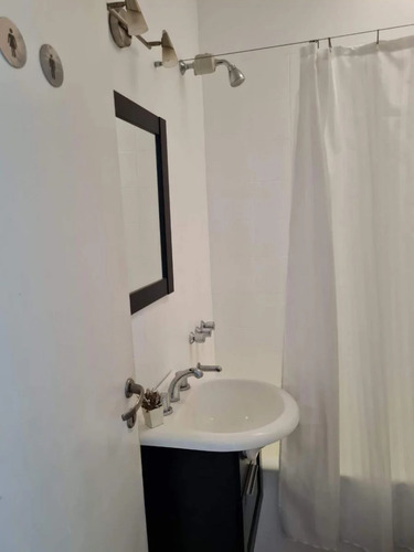 Imagen 13 de 14 de Beccar. Venta. Departamento Reciclado 2 Amb.