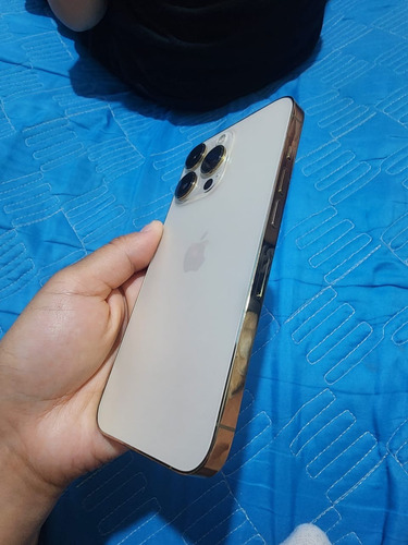 Celular 13 Pro Color Dorado128 Gb (Usado)