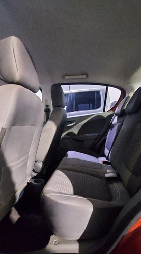 Imagen 11 de 15 de Fiat Palio 2013 1.4 Attractive 85cv C/pack Seguridad