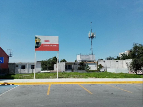 Local En Renta Heb Las Puentes, N.l 250 M2