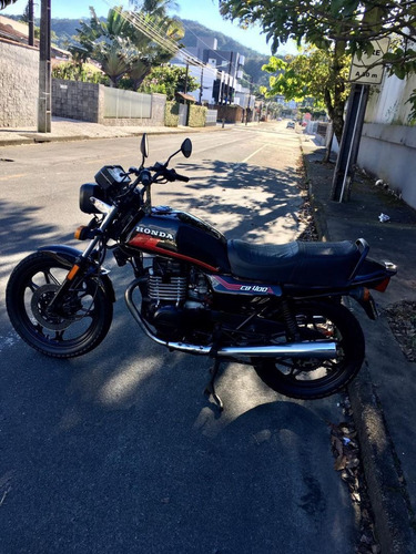 Imagem 1 de 6 de Honda Cb