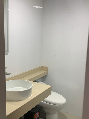 Apartamento (3 Años Construido Edificio) En Venta Santa Fe Sur. As